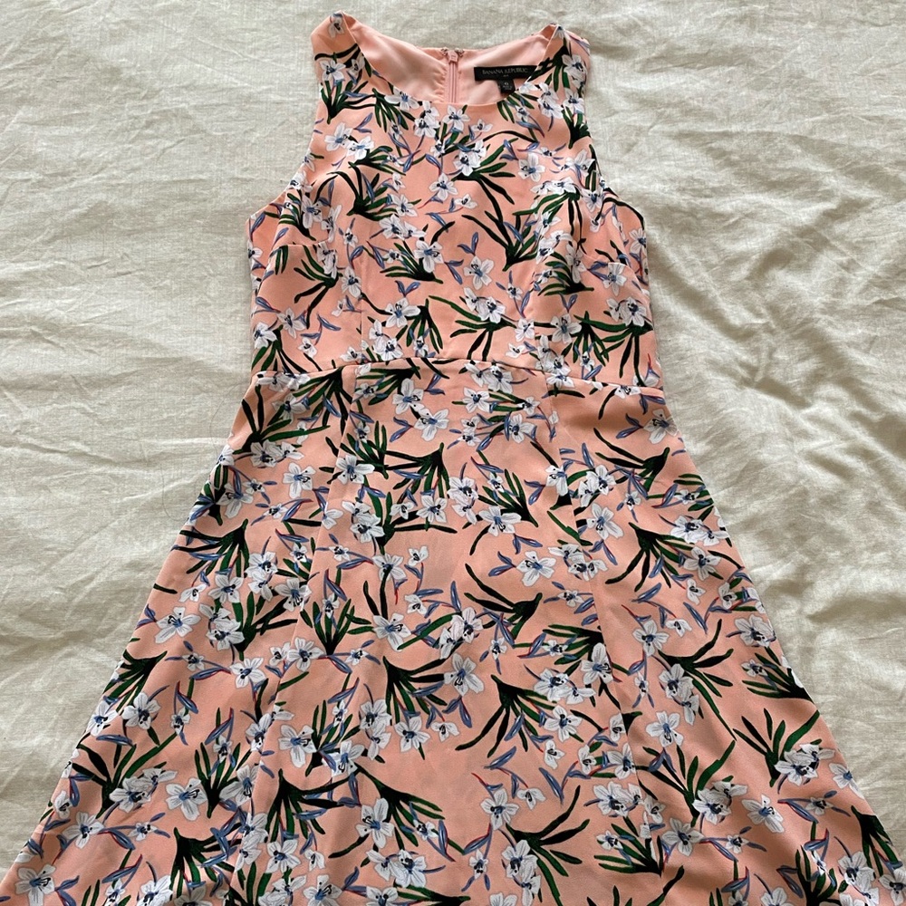 *NEW* Banana Republic Factory - Floral Dress